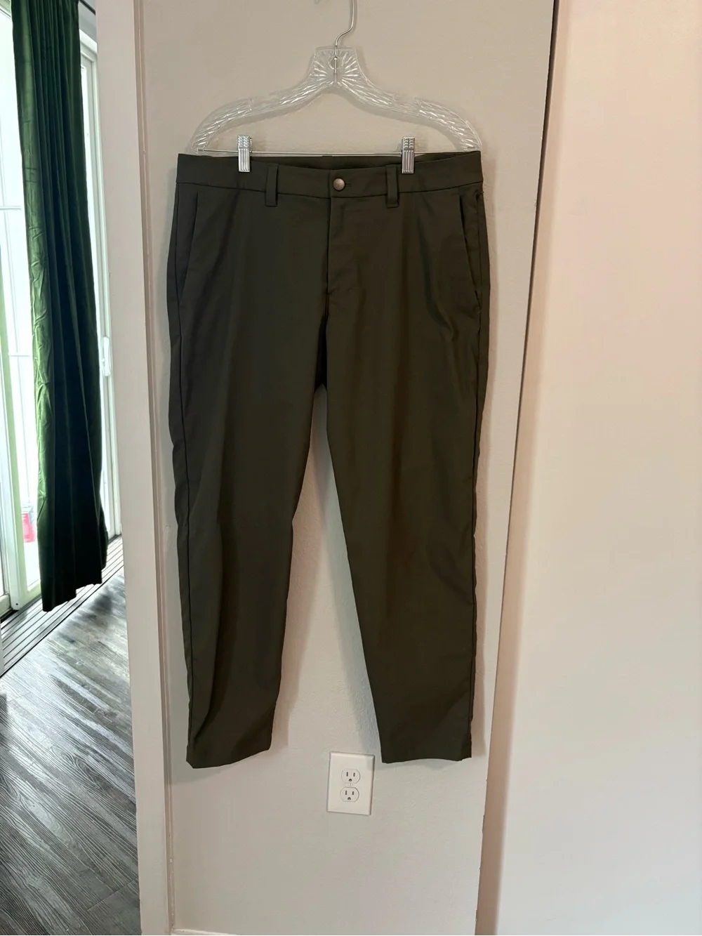 Men's Lululemon OLIVE GREEN PANTS